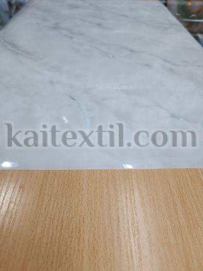 Силиконов протектор за маса - ширина 100 см. Бял мрамор